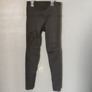 Alphalete Halo leggings